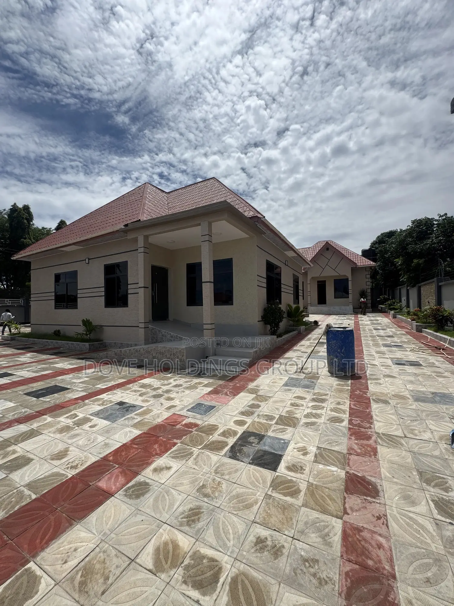 Furnished 10bdrm Apartment in Kikuyu Sgr, Fufu for sale