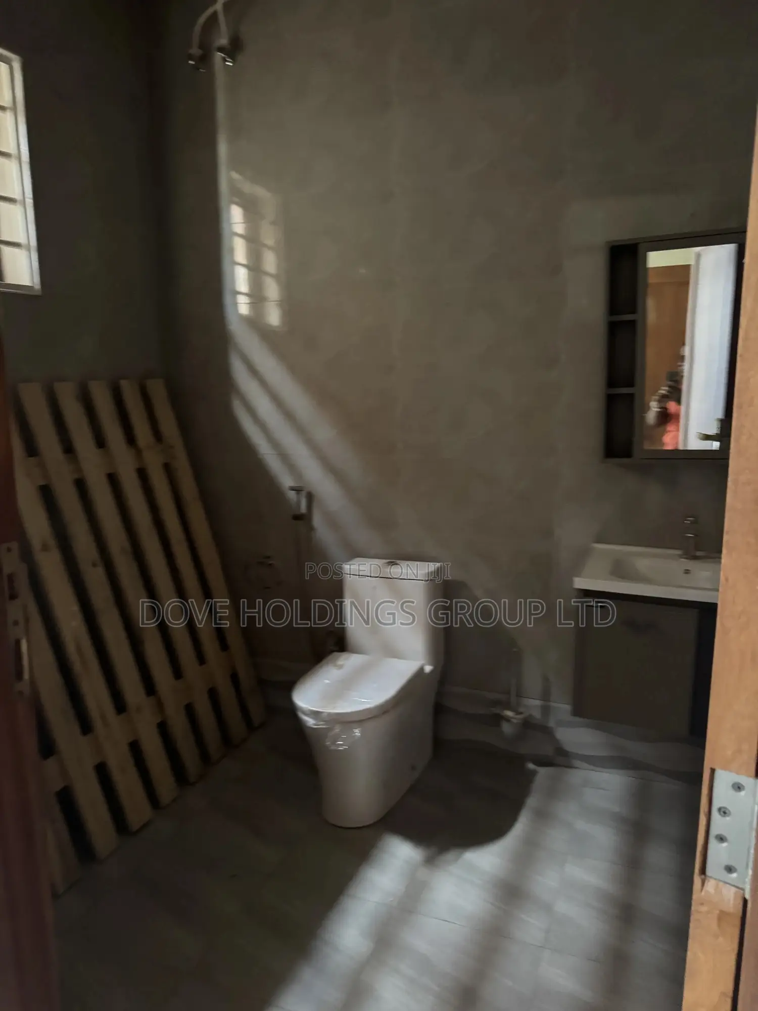 Furnished 10bdrm Apartment in Kikuyu Sgr, Fufu for sale