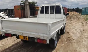 Toyota Townance 2004 White