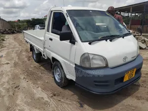 Toyota Townance 2004 White