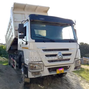 Sinotruk Howo Tipper 2000 White