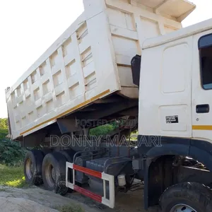 Sinotruk Howo Tipper 2000 White