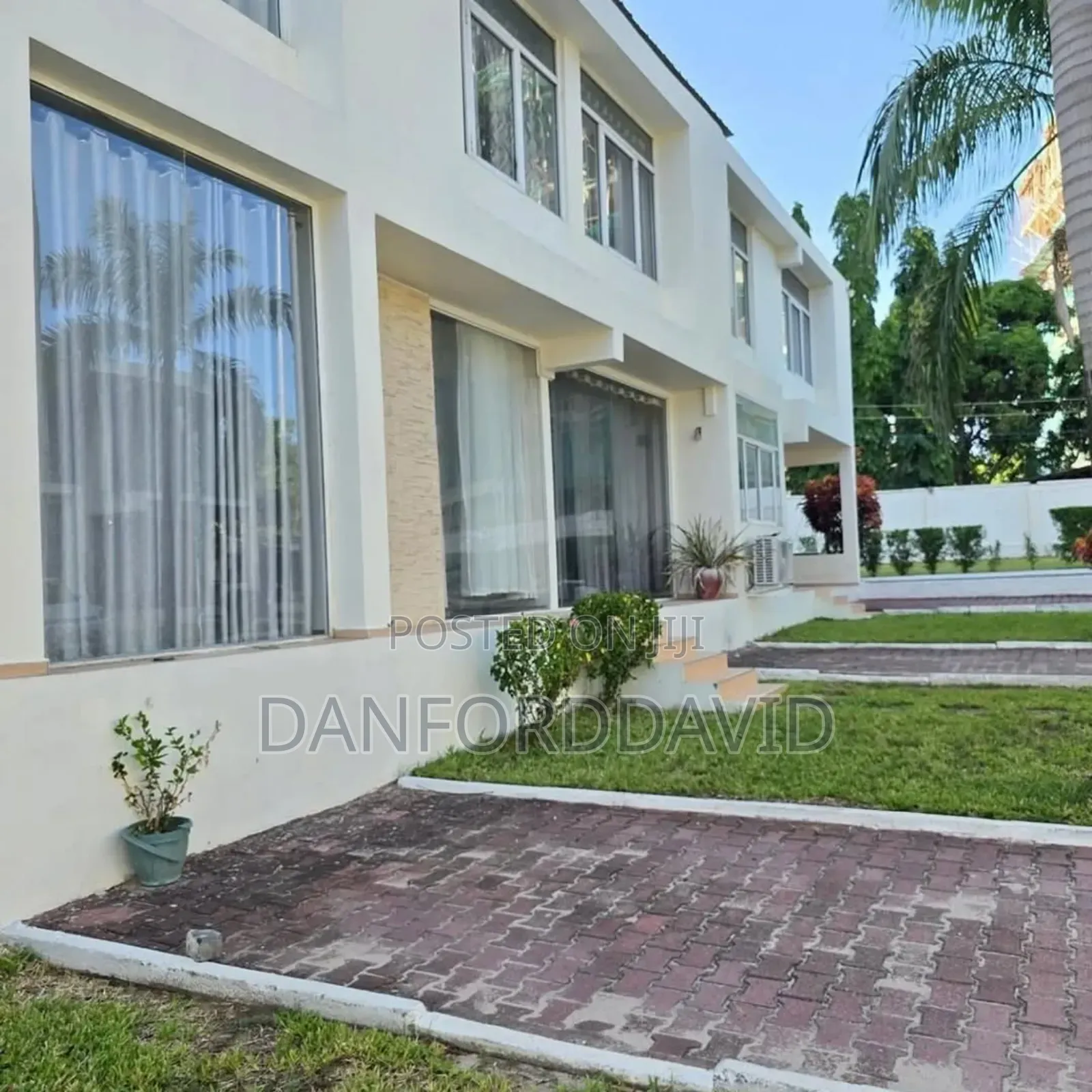 Furnished 5bdrm Mansion in Masaki for sale