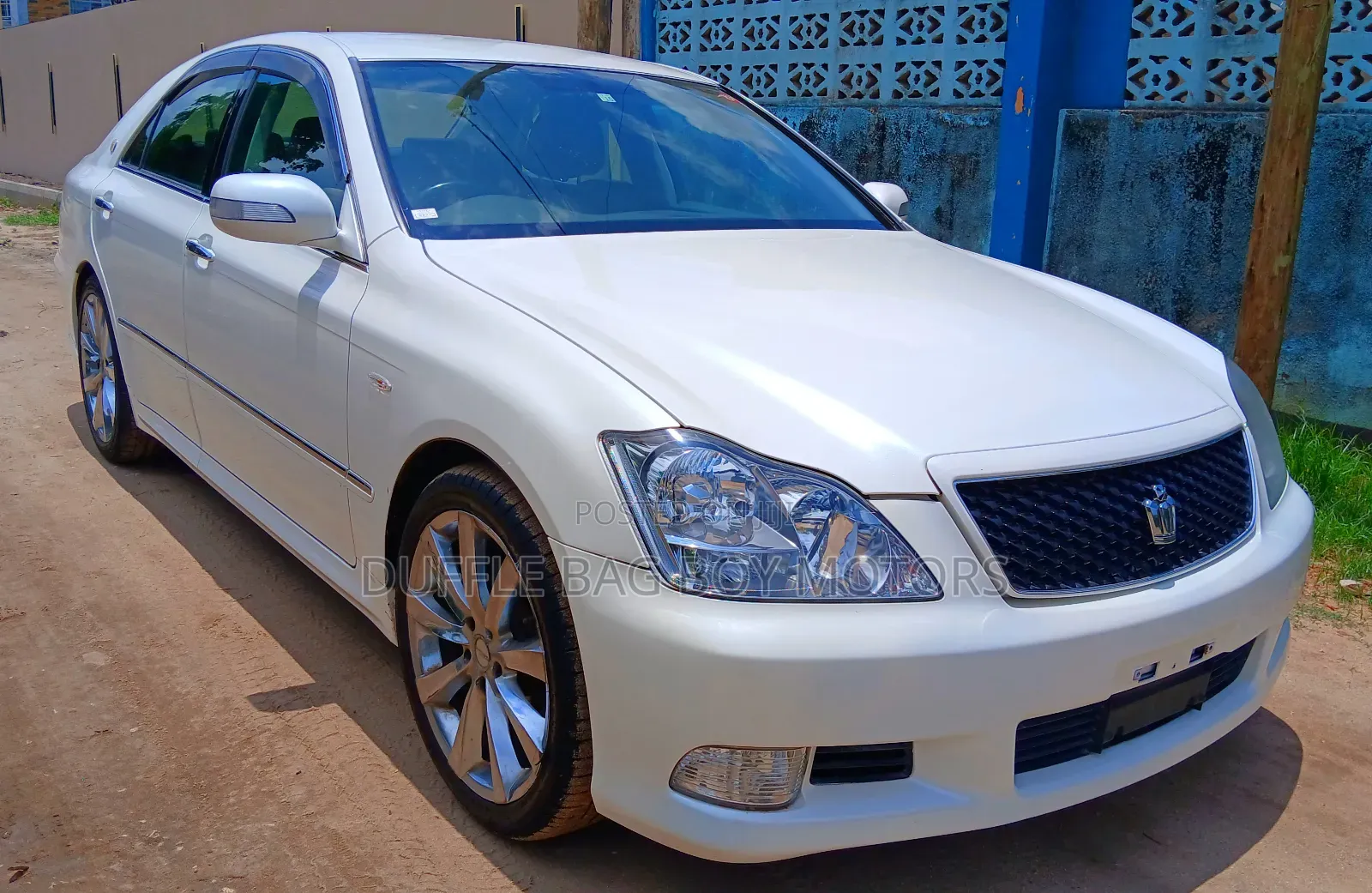 Toyota Crown 2006 White