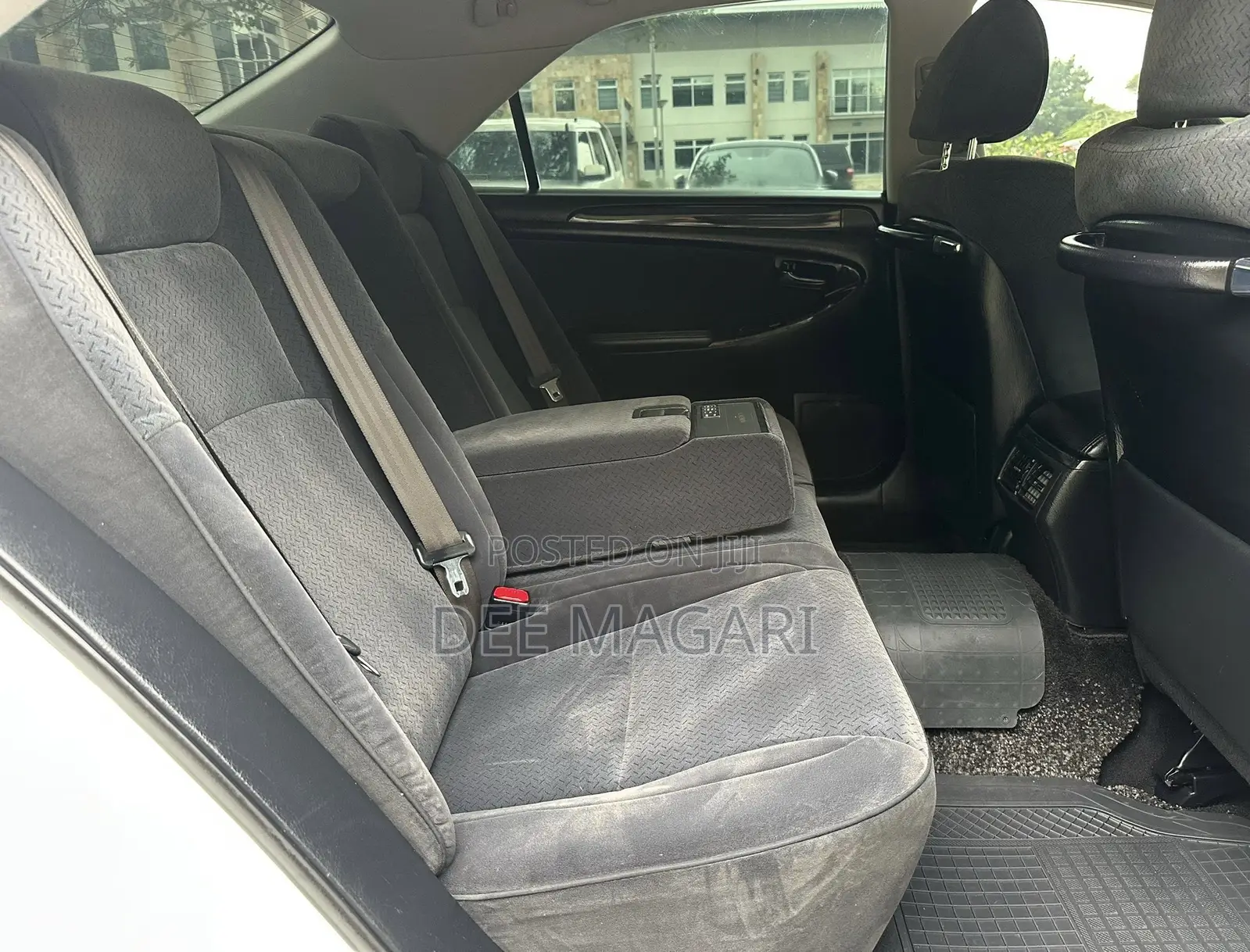 Toyota Crown 2006 White