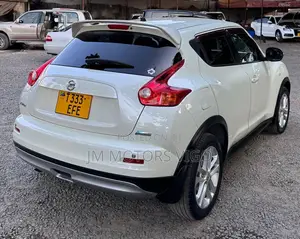 Nissan Juke 2011 White