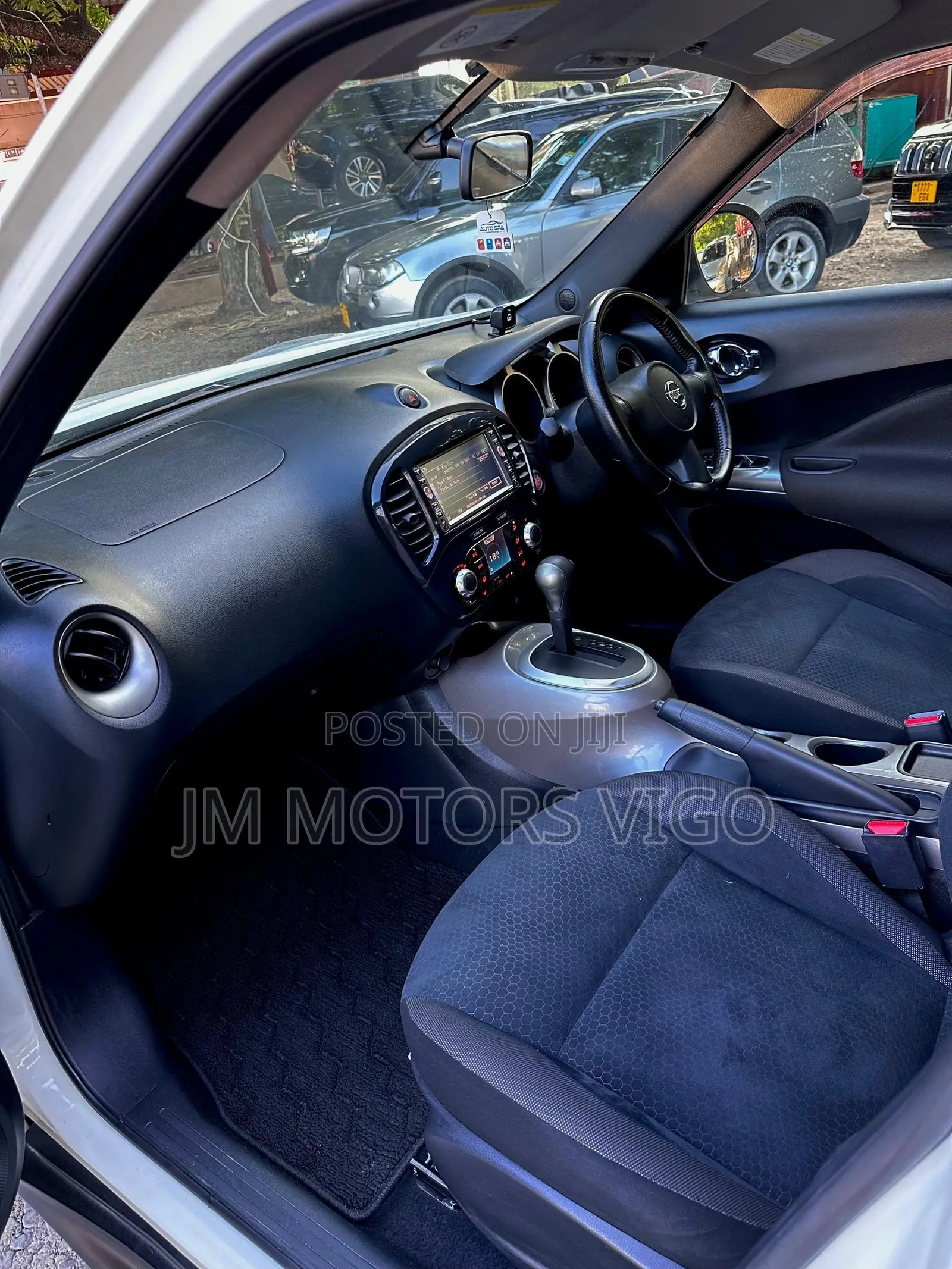Nissan Juke 2011 White