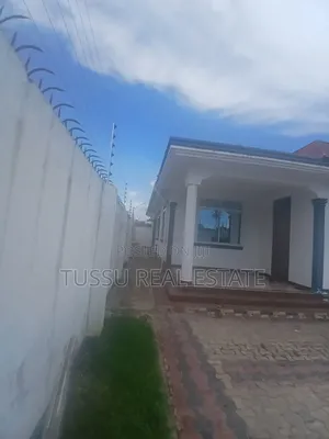 3bdrm House in Mikochen B, Mikocheni for sale