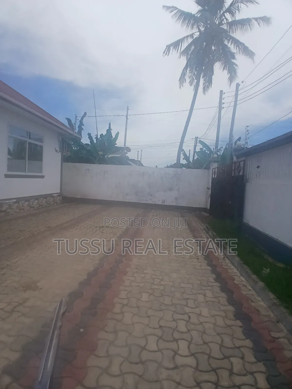3bdrm House in Mikochen B, Mikocheni for sale