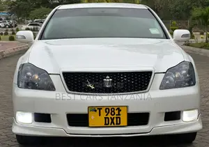 Toyota Crown 2005 White