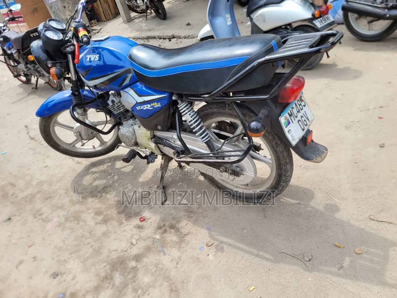 TVS HLX 125 2025 Black