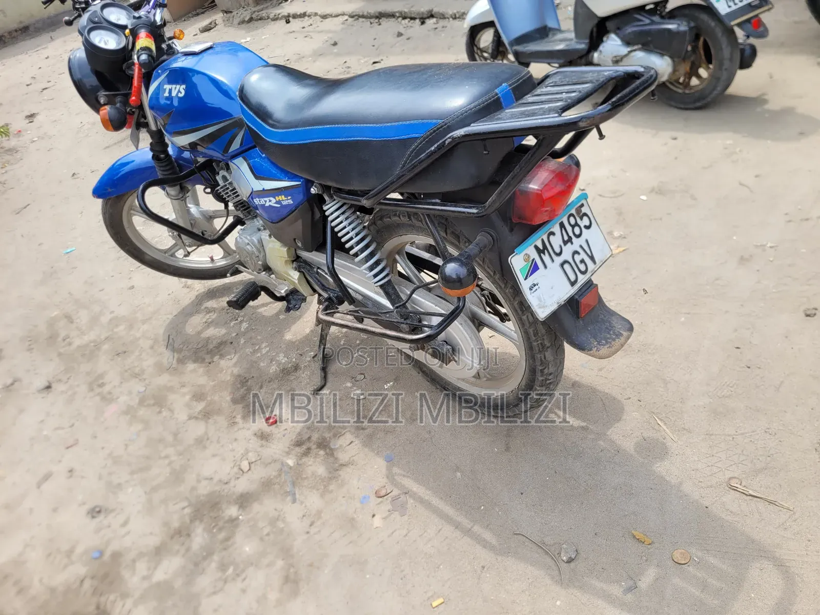 TVS HLX 125 2025 Black