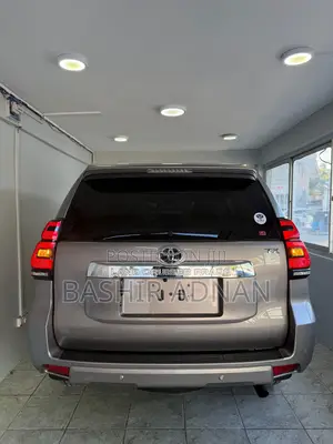 Toyota Land Cruiser Prado 2.7 2022 Gray
