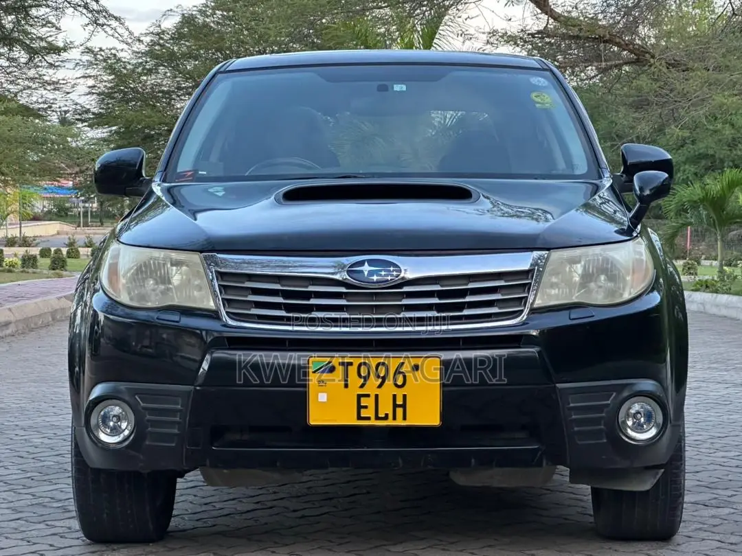 Subaru Forester 2010 Black