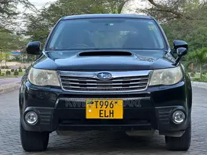 Subaru Forester 2010 Black