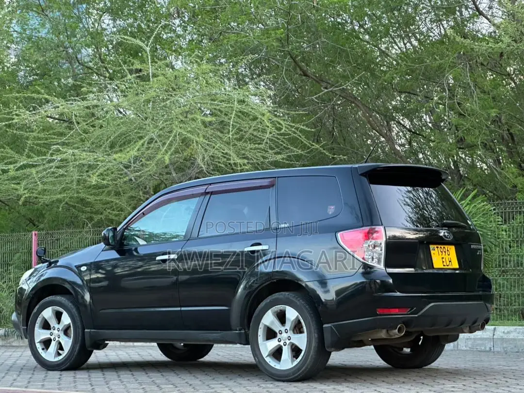 Subaru Forester 2010 Black