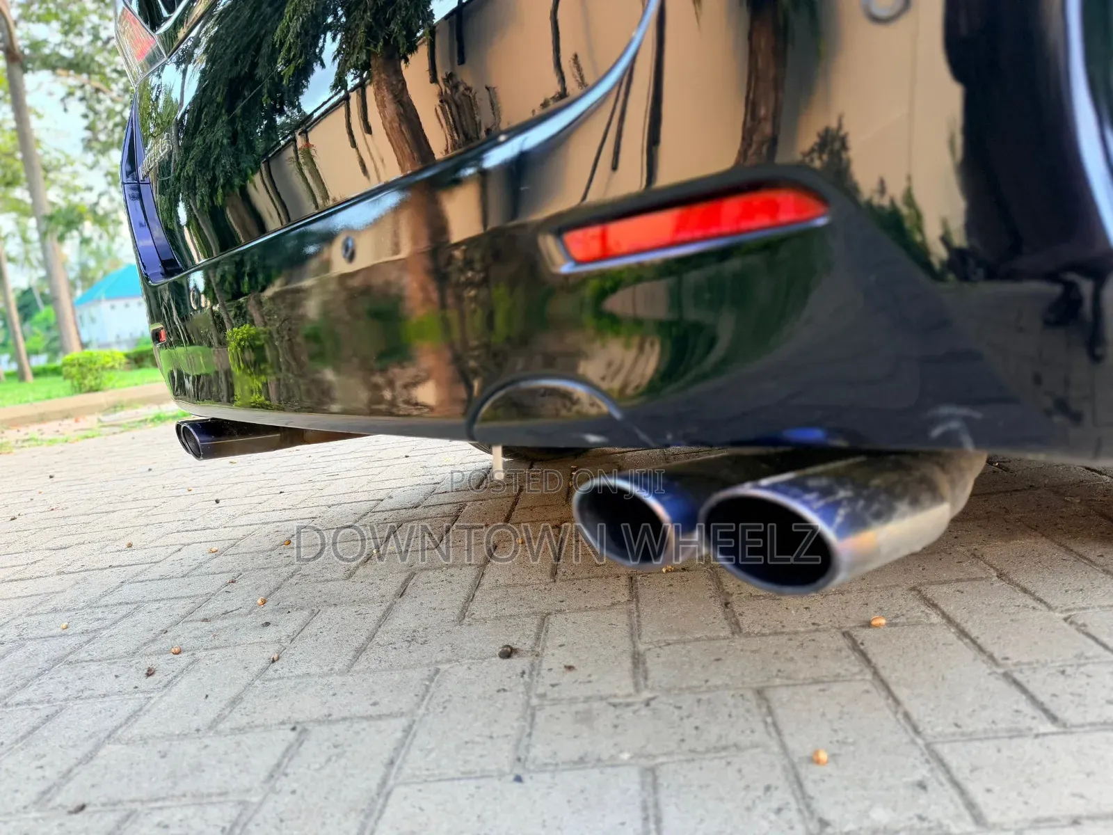 Toyota Vellfire 2010 Black