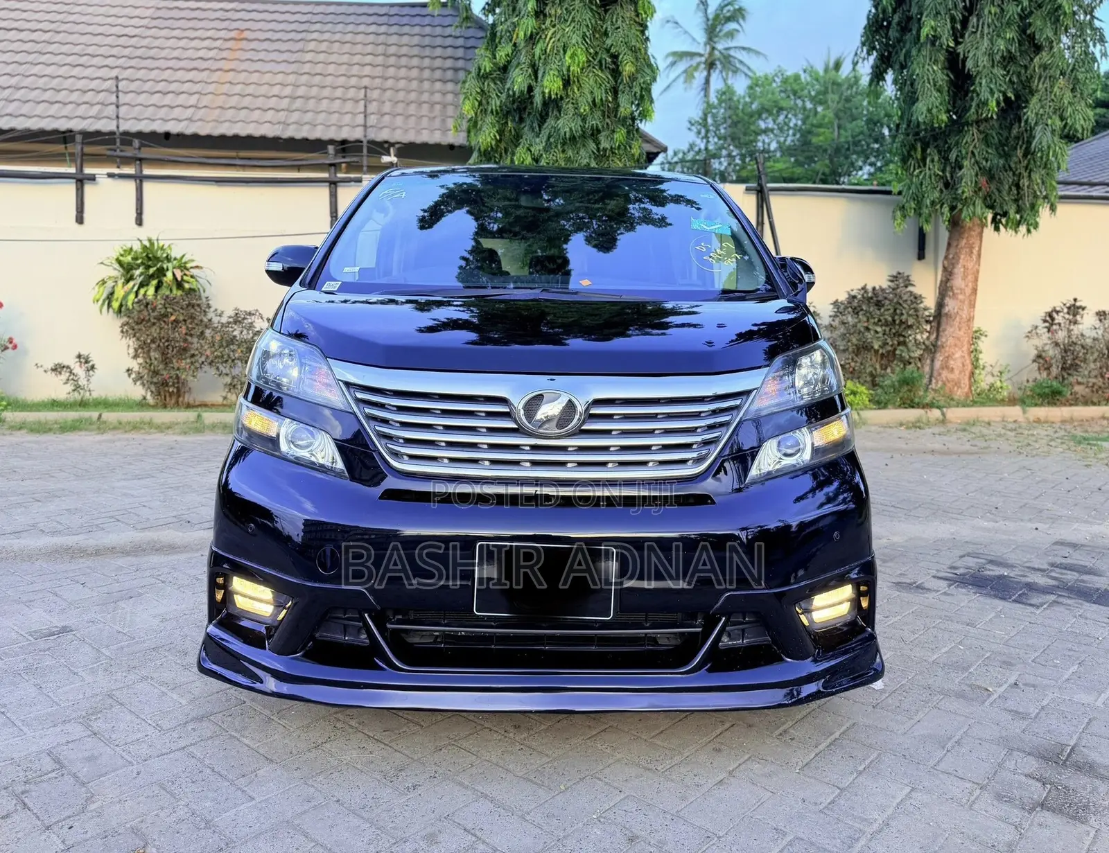 Toyota Vellfire 2010 Black