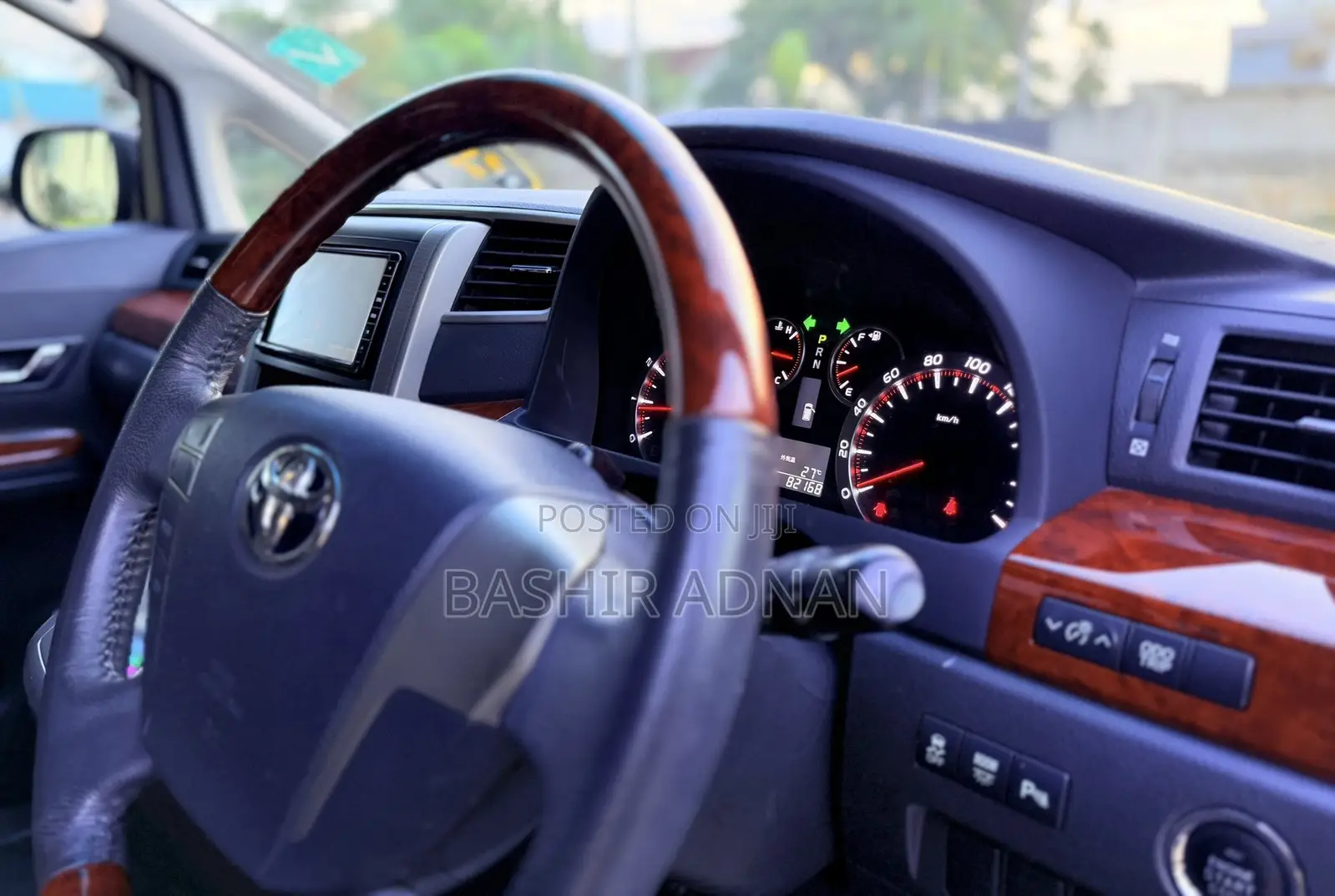 Toyota Vellfire 2010 Black