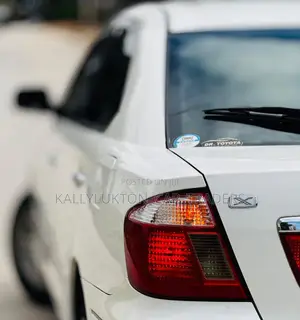 Toyota Premio 2005 White