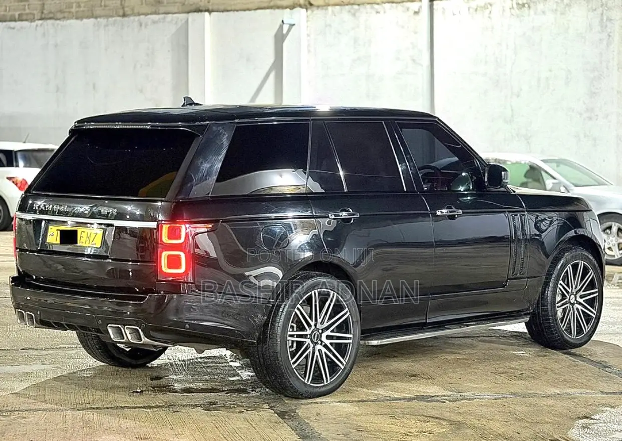 Land Rover Range Rover Vogue 2016 Matt Black