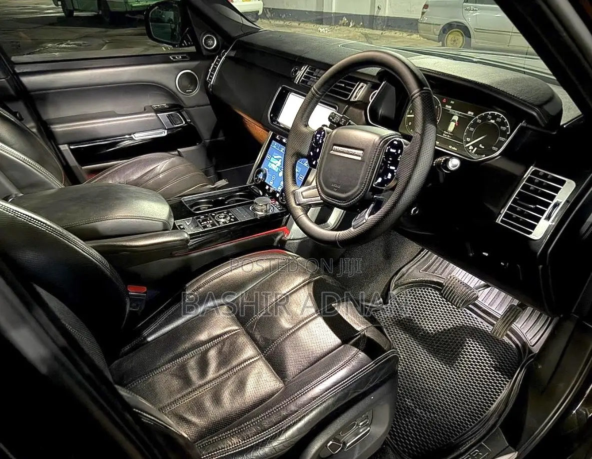 Land Rover Range Rover Vogue 2016 Matt Black