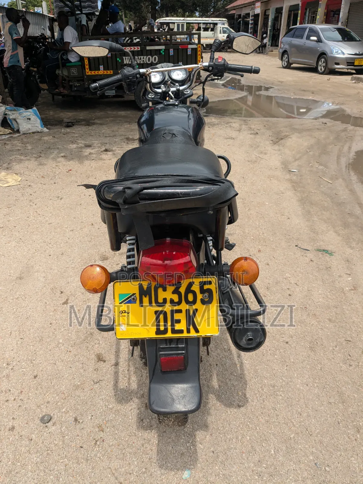 TVS HLX 125 2024 Red