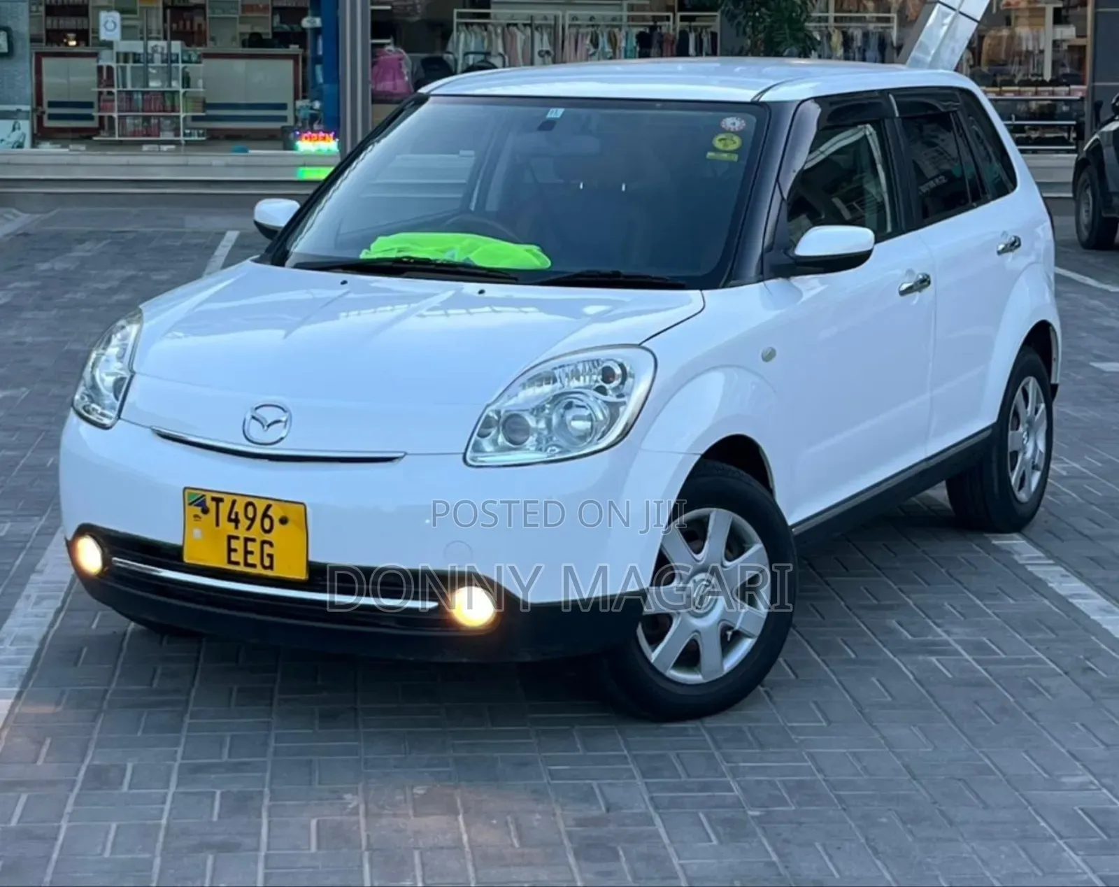 Mazda Verisa 2010 White