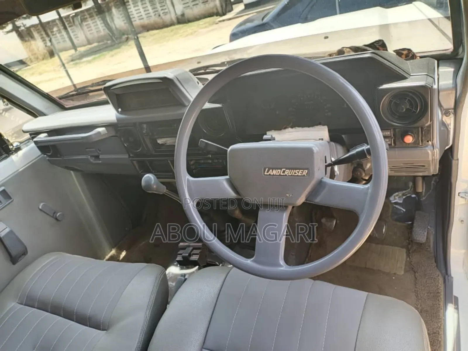 Toyota Land Cruiser HDJ 100 2002 White