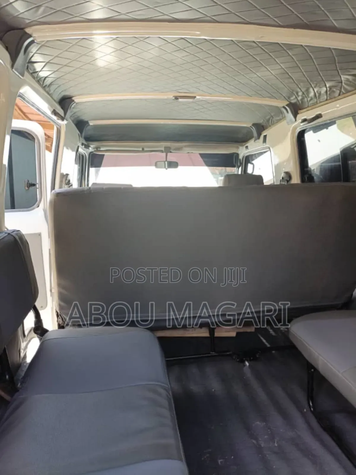 Toyota Land Cruiser HDJ 100 2002 White