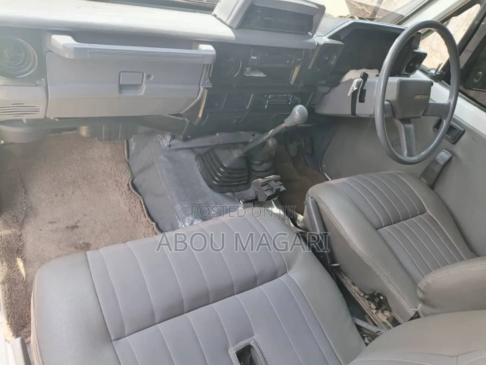 Toyota Land Cruiser HDJ 100 2002 White