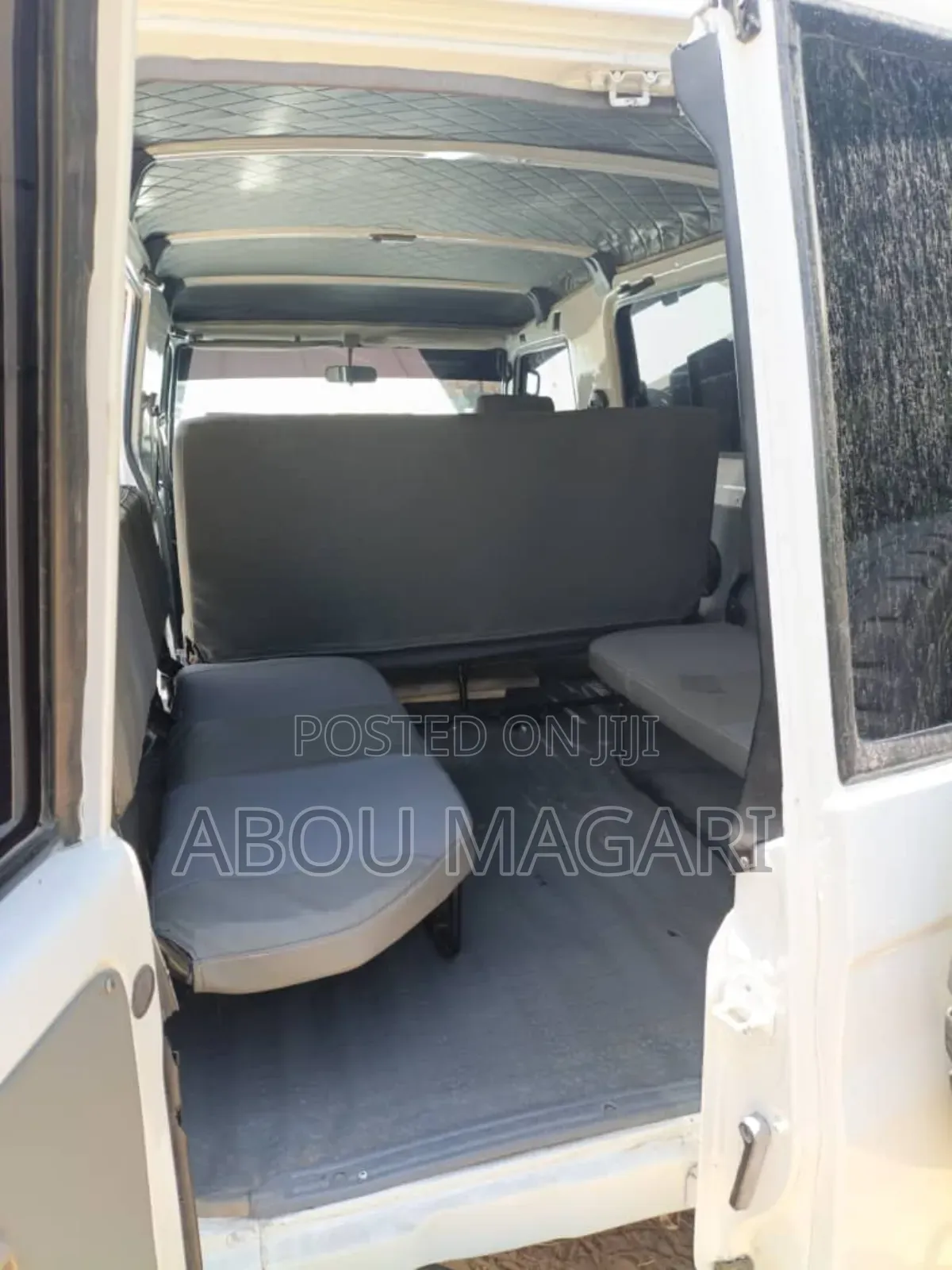 Toyota Land Cruiser HDJ 100 2002 White