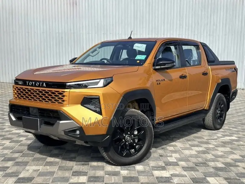 New Toyota Hilux 2025 Orange