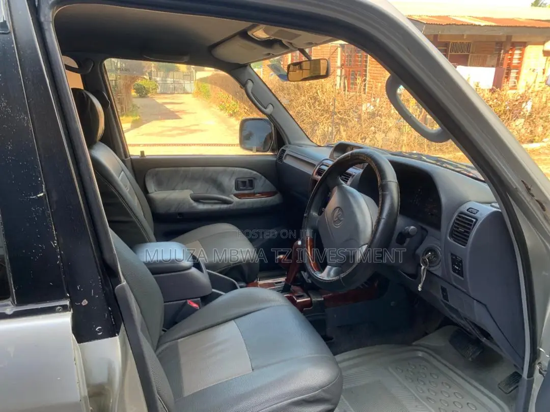 Toyota Land Cruiser Prado 2002 Silver
