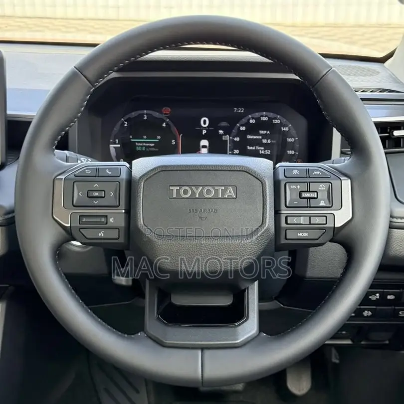 New Toyota Hilux 2025 Orange