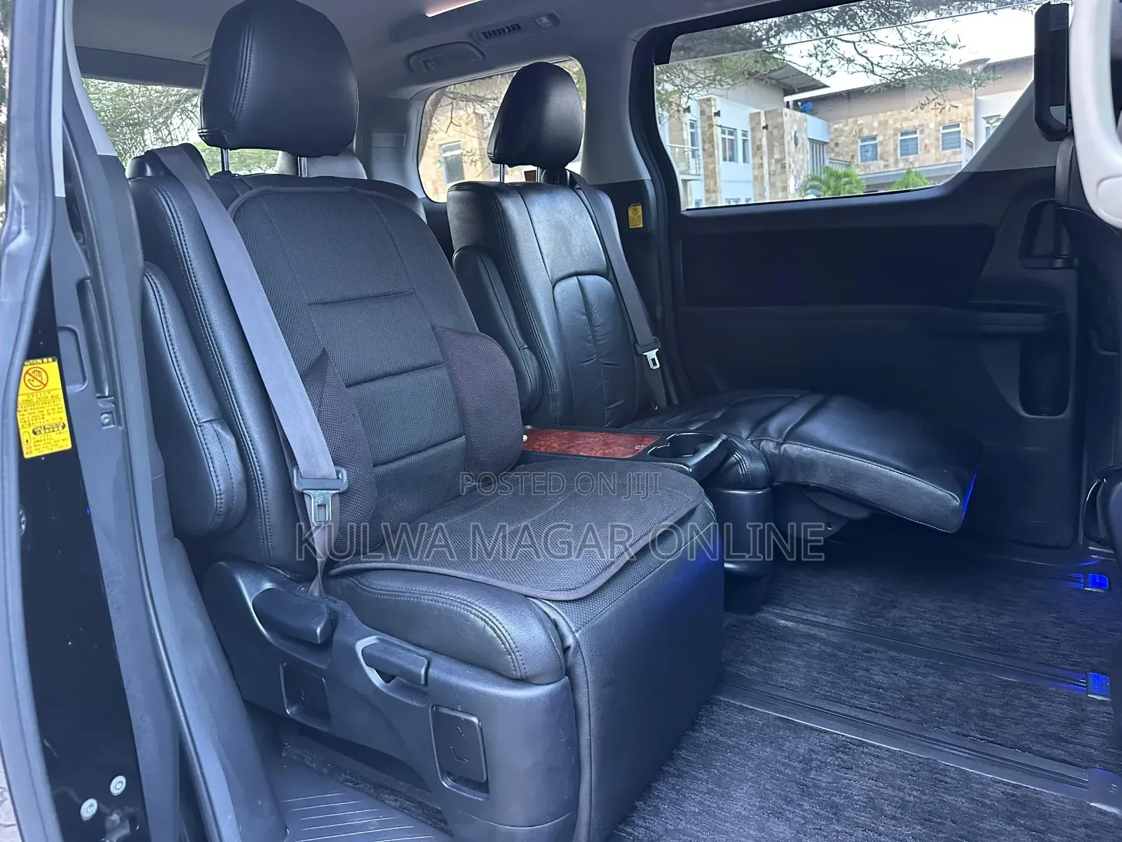 Toyota Vellfire 2011 Black