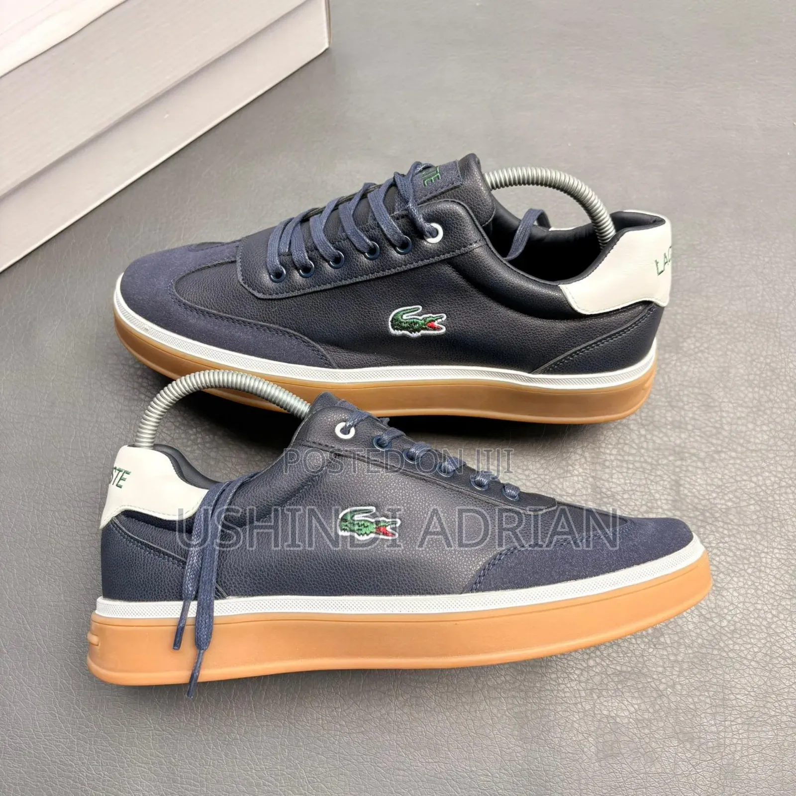 Viatu Luxury Walk