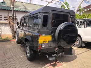 Land Rover Defender 2015 Gray