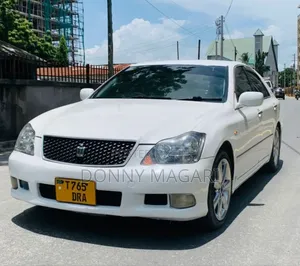 Toyota Crown 2007 White