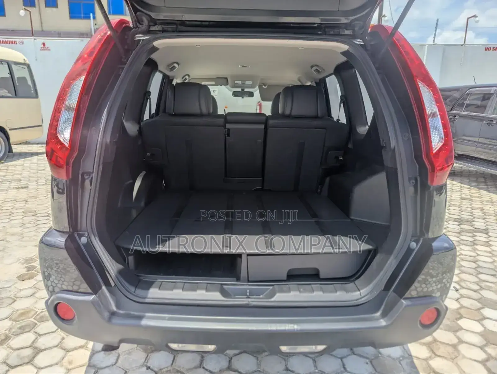 Nissan X-Trail 2.0 Petrol XE 2009 Silver