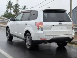 Subaru Forester 2.5X Automatic 2012 White
