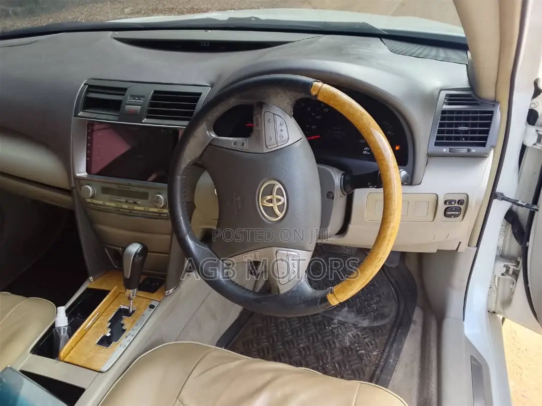 Toyota Camry 2.3 2007 White