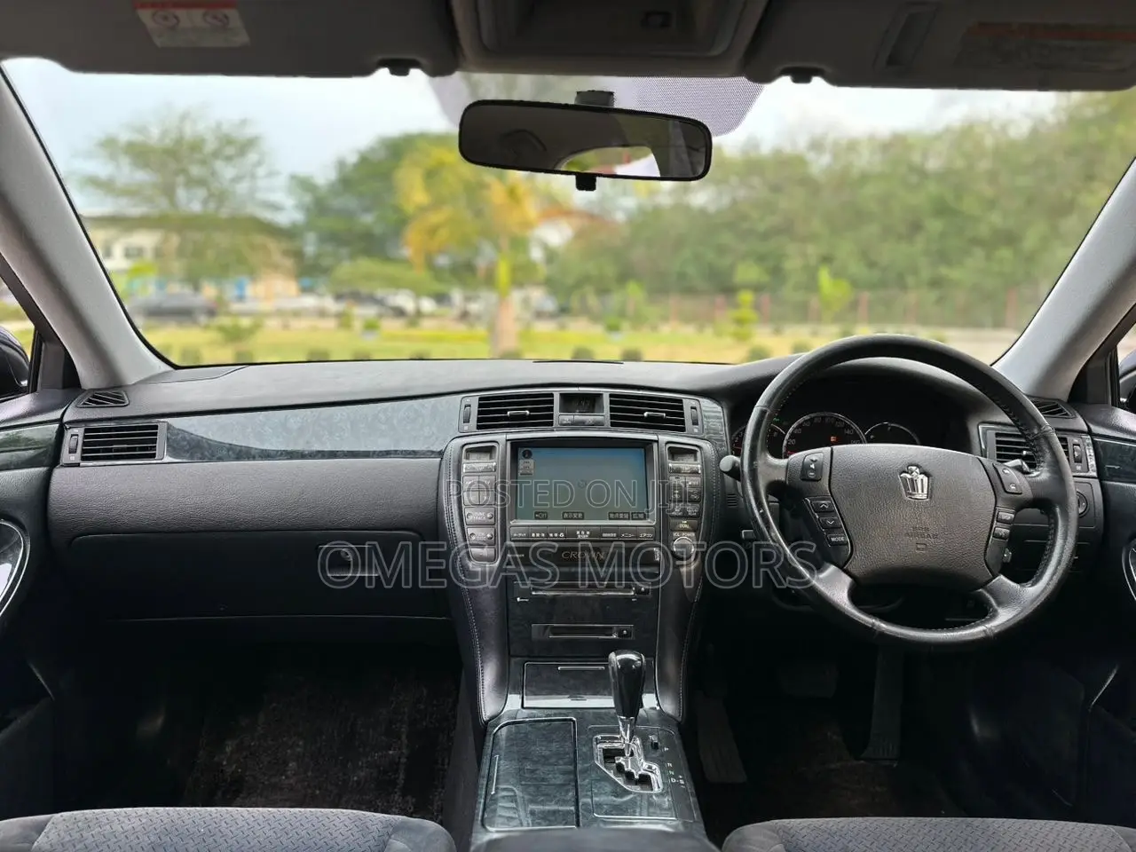 Toyota Crown Royale 2005 Black