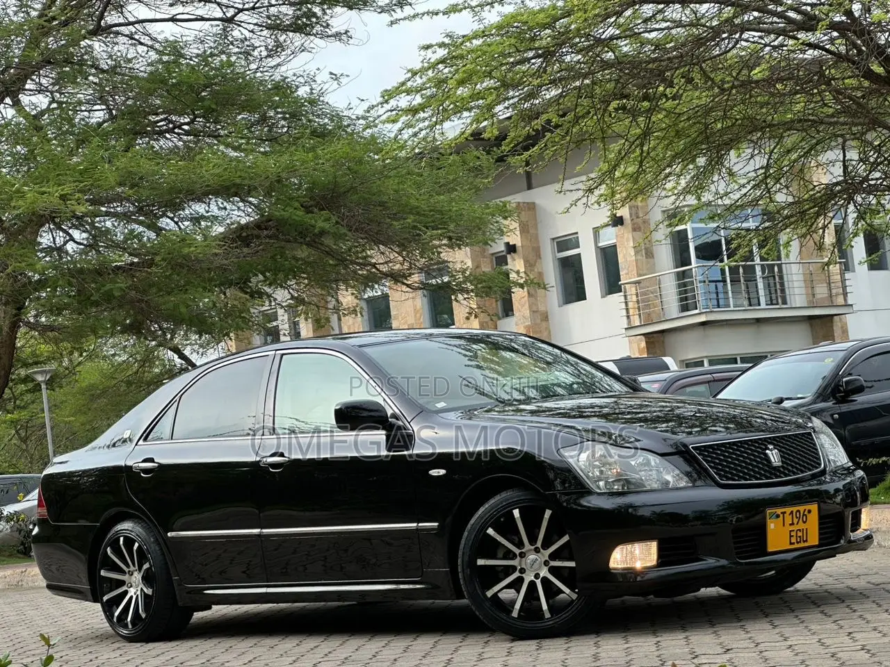 Toyota Crown Royale 2005 Black