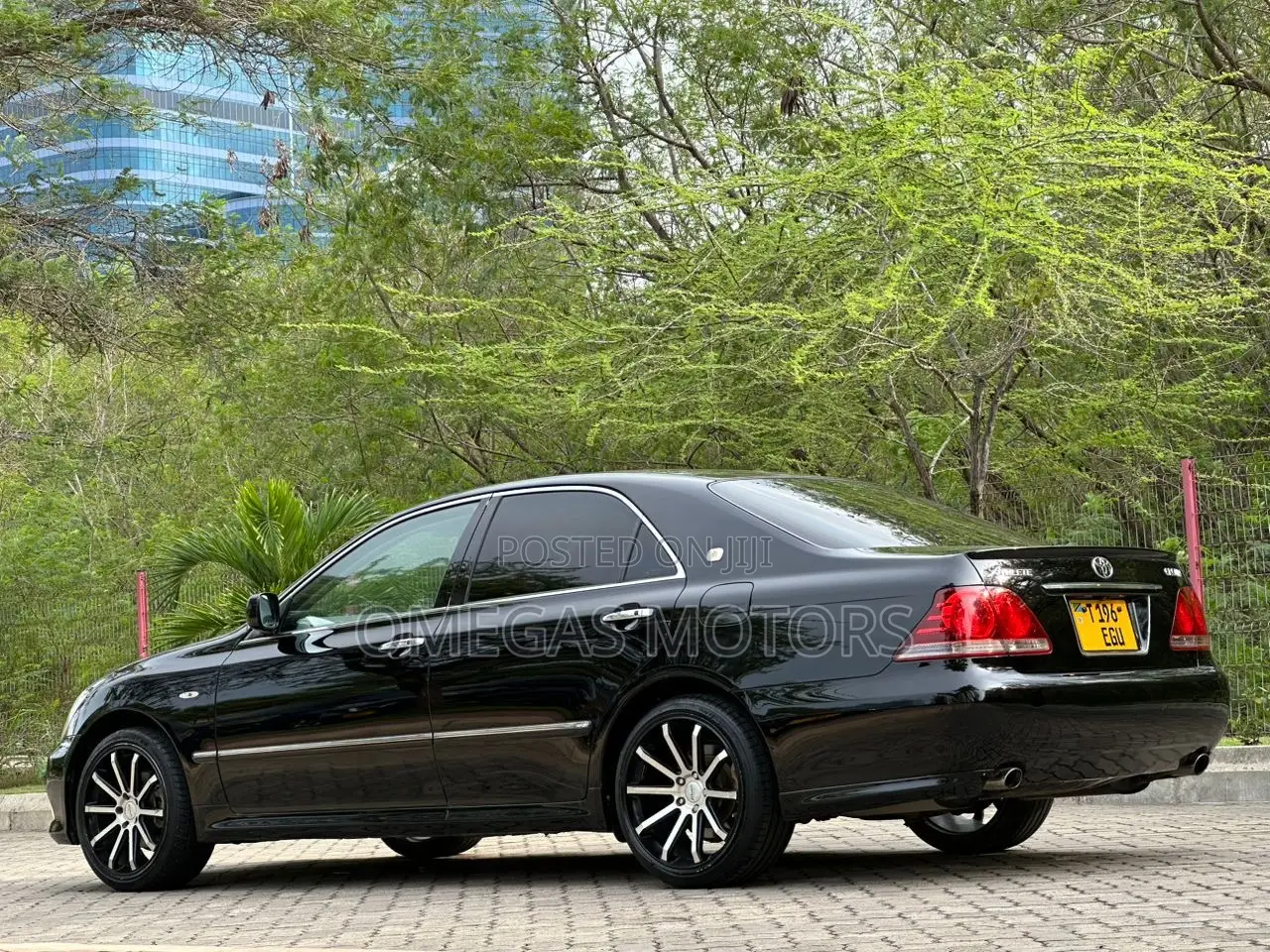 Toyota Crown Royale 2005 Black