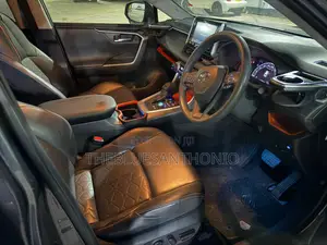 Toyota RAV4 2020 Gray