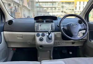 Toyota Passo Sette 1.5 AWD 2009 Blue