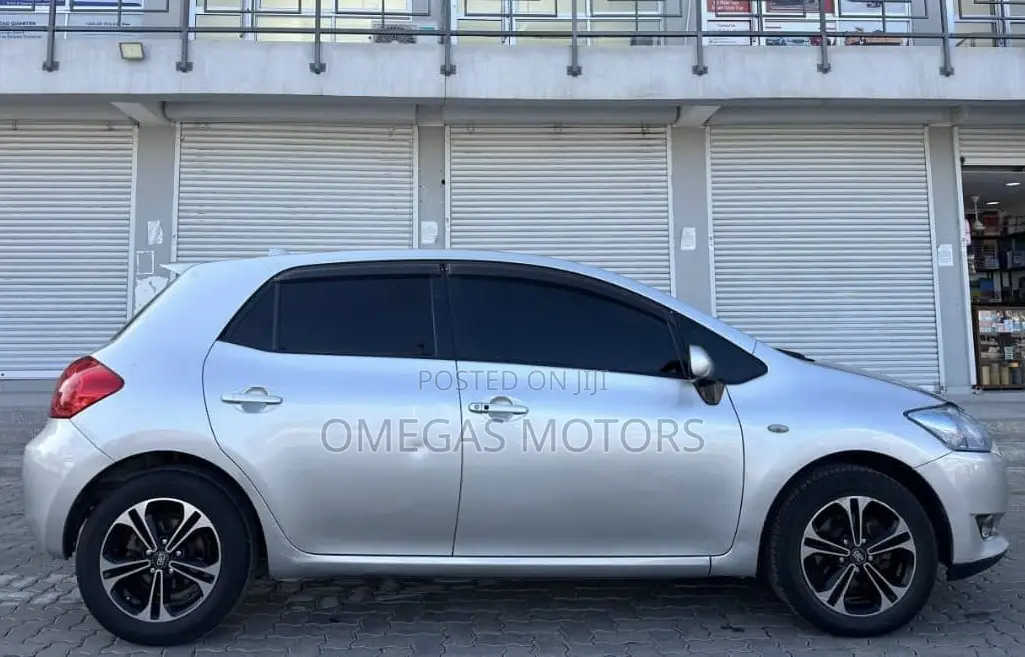 Toyota Auris 2006 Silver