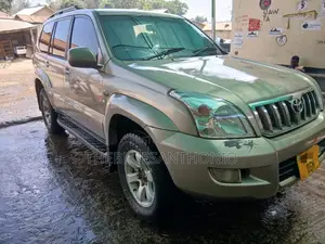 Toyota Land Cruiser Prado 2005 Silver
