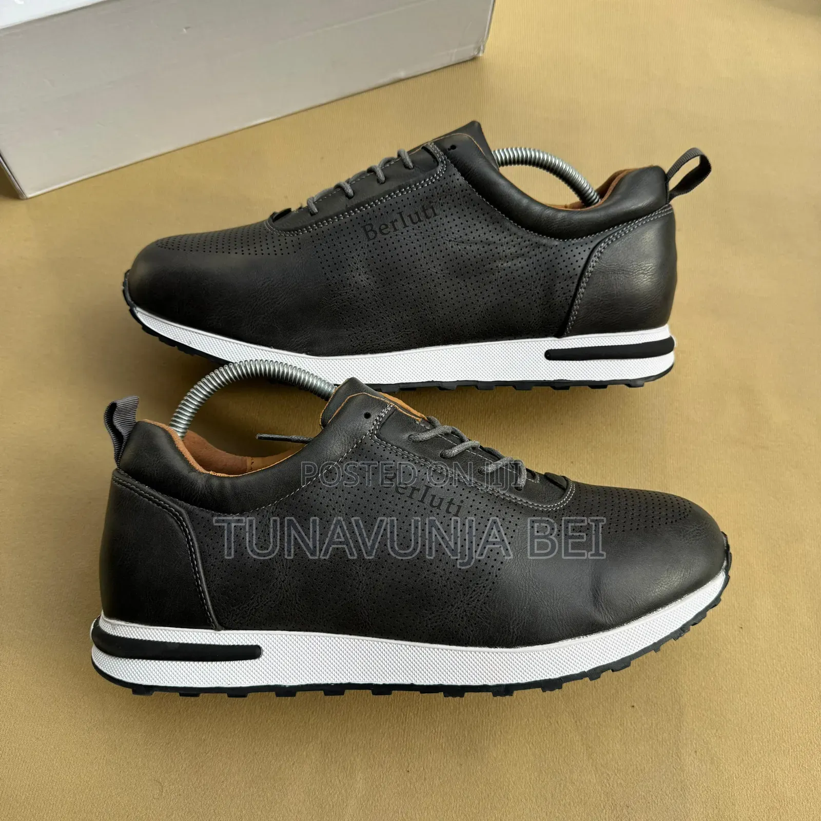 Berluti Sneakers Og 